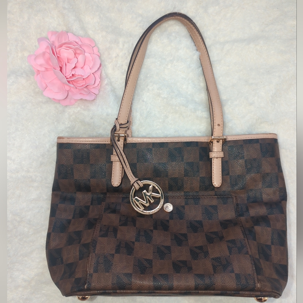 Michael Kors Jet Set Shoulder Tote Bag